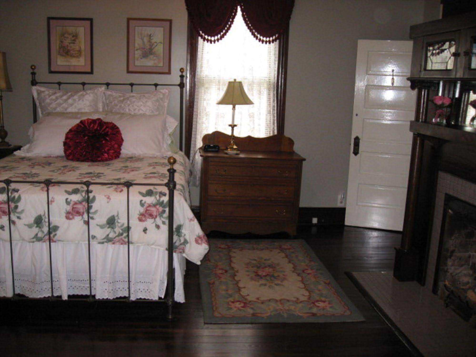 Home Sweet Home Bed & Breakfast 패리스 외부 사진